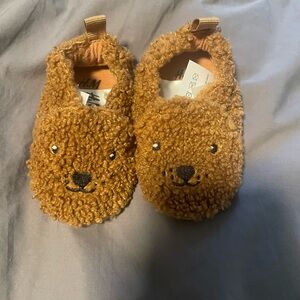 Bear shoes for baby